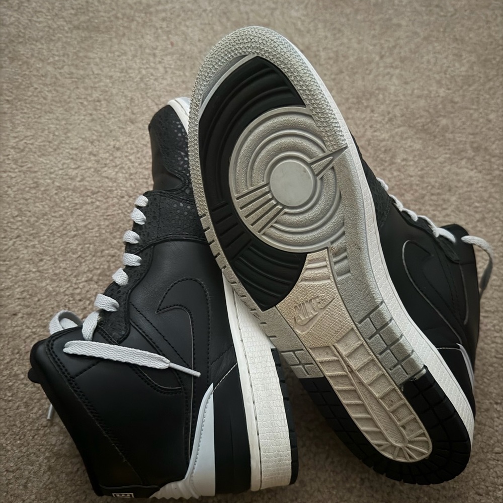Jordan 1 - Picture 7 of 8